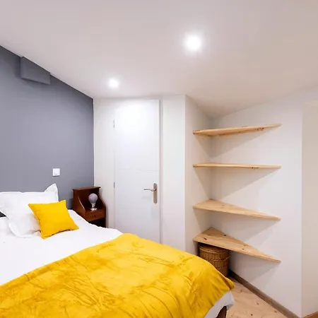 Apartment De Charme Demeure Vigneronne Xvie